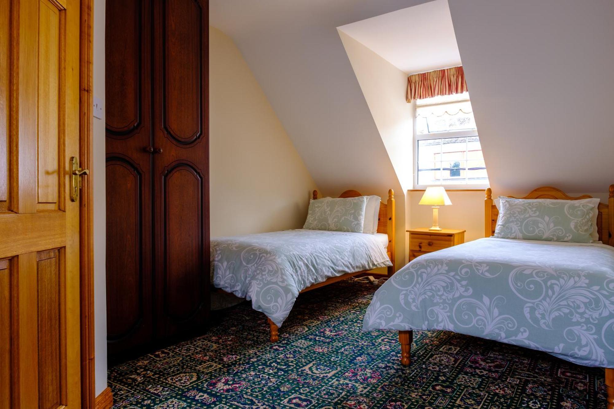 Fallon'S B&B Kinvara Ruang foto
